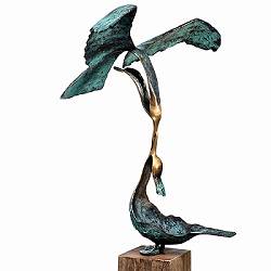 Dinner time | bronzen beeld van een raaf van Leon Veerman koopt u nu online! ✓Hoogste kwaliteit & service ✓Veilig betalen ✓Gratis verzending