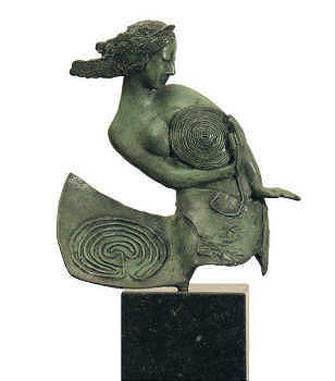 Het labyrinth | bronzen beeld van een vrouw van Marion Visione koopt u nu online! ✓Hoogste kwaliteit ✓Veilig betalen ✓Gratis verzending