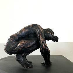 Nachtschade | klein bronzen beeld van een vrouw van Natasja Bennink koopt u nu online! ✓Hoogste kwaliteit ✓Veilig betalen ✓Gratis verzending