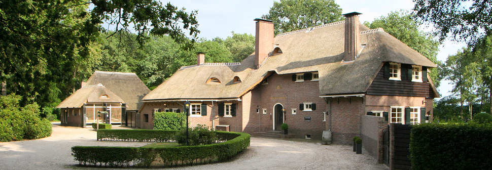 Bezoek landgoed Hiemstrastate waar galerie Wildevuur gevestigd is